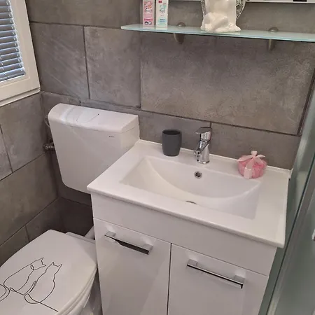 The Moon House Terme Catez