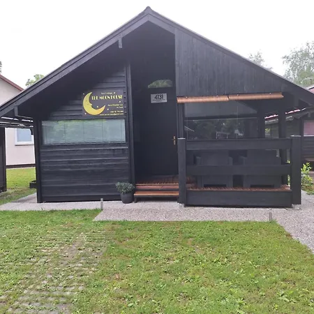 The Moon House Terme Catez 公寓